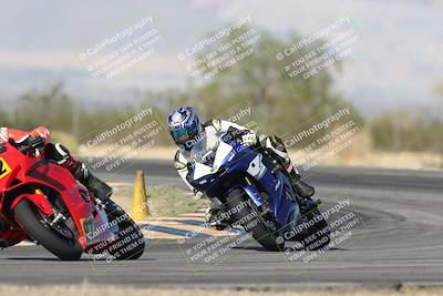 media/Nov-16-2025-Race Pace (Sun) [[8c5fa54630]]/Verified Riders/2-Turn 7 (945am)/